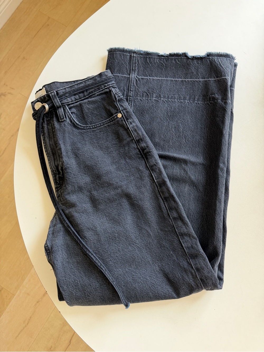 FRAME High Rise Baggy Supermoon Jeans - 27